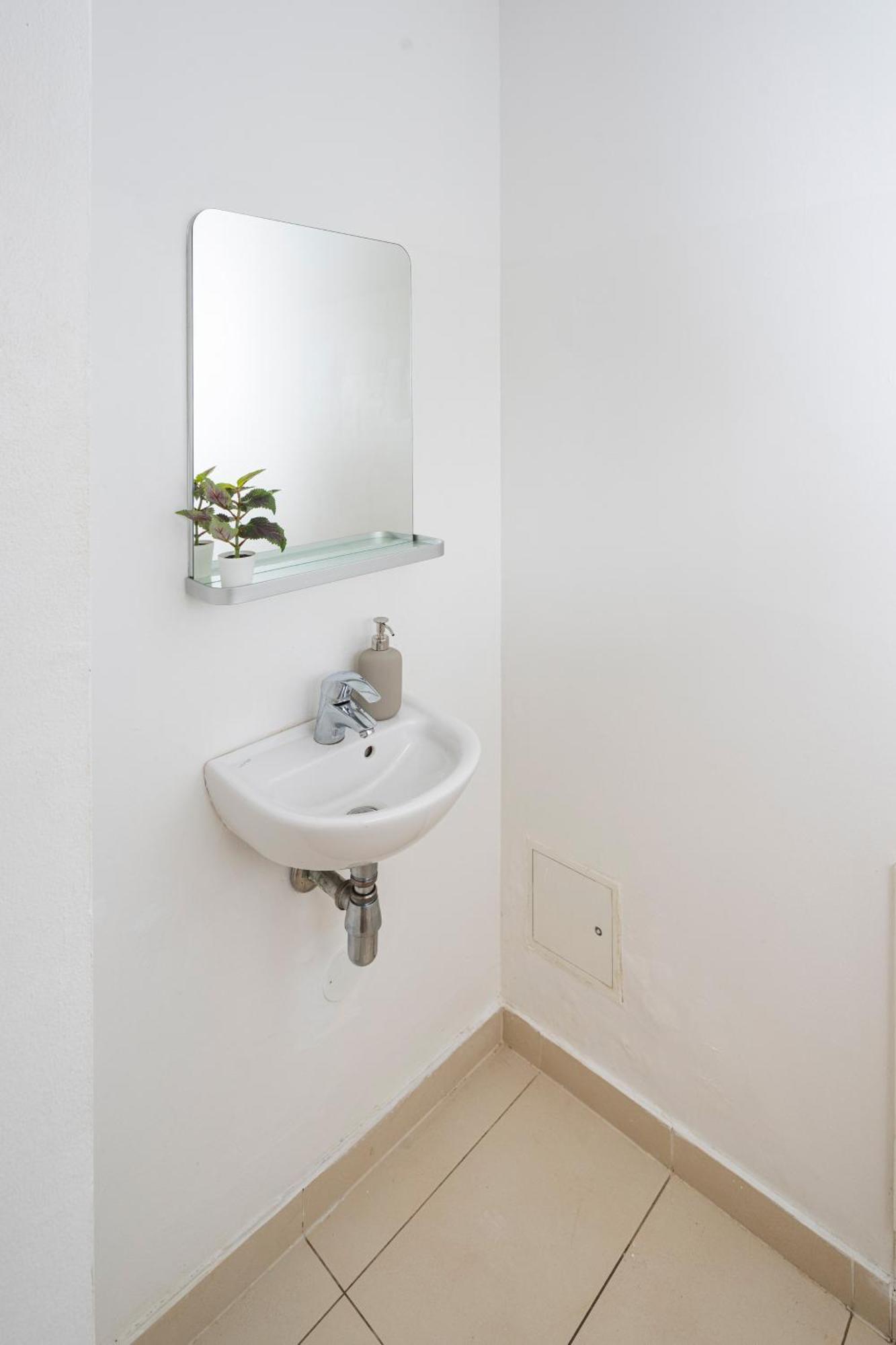 Gemuetliches, Ruhiges Apartment - 90M2 Mit Garten Und Terrasse Vienna Luaran gambar