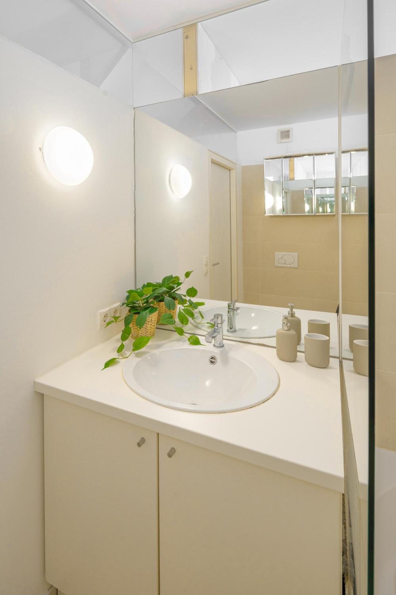 Gemuetliches, Ruhiges Apartment - 90M2 Mit Garten Und Terrasse Vienna Luaran gambar